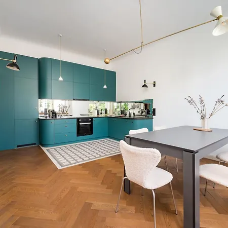 Mokotowska Superior By Bookinghost