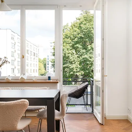 Mokotowska Superior By Bookinghost ורשה