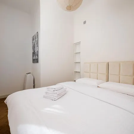 Appartement Mokotowska Superior By Bookinghost