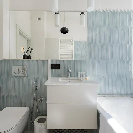 Mokotowska Superior By Bookinghost *