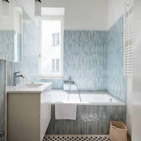 Mokotowska Superior By Bookinghost * Varsovie