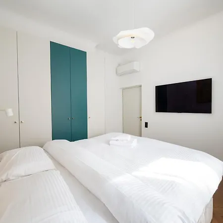 Mokotowska Superior By Bookinghost * Varsovie