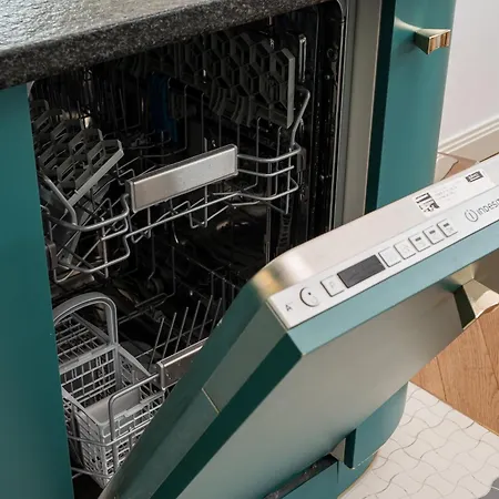 Mokotowska Superior By Bookinghost * Varsovie